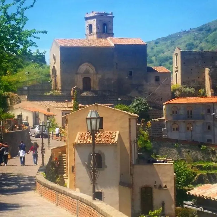 B&B Il Padrino Savoca Ιταλία